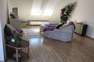 Wohnung mieten in 65347 Eltville, Helle und Gepflegte 2-Zimmer Maisonette-Wohnung mit Balkon in Eltville-Hattenheim