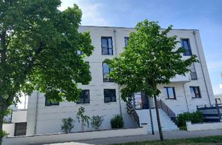 Wohnung mieten in Leipziger Straße 163, 04442 Zwenkau, Zwenkau - Küchenliebhaber aufgepasst!!! |Tolle 3 Zi. Whg. |großer Balkon | Parkett | FBH | | EBK