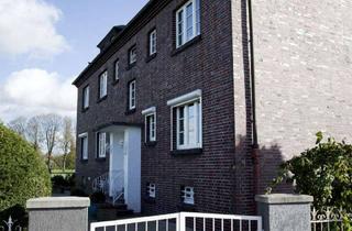 Wohnung mieten in 45899 Beckhausen, Lichtdurchflutete 2,5 Zimmer-Dachgeschosswohnung ideal für 1-2 Personen