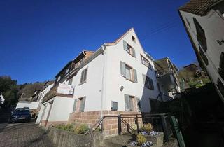 Haus kaufen in 67471 Elmstein, Große DHH mit hohem Potential und Garten