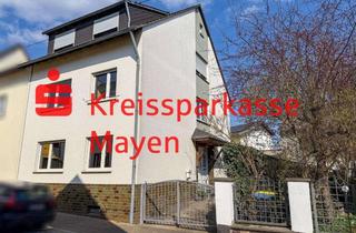 Einfamilienhaus kaufen in 56645 Nickenich, Charmantes Einfamilienhaus mit Garten, Garage, Carport und viel Platz
