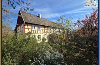 Haus kaufen in 56305 Döttesfeld, Von RTI: Charmantes Fachwerkhaus mit verwunschenem Garten und Ausbaupotenzial in Döttesfeld!