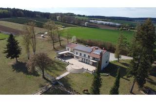 Villa kaufen in 84082 Laberweinting, Herrschaftliche Villa mit Panoramablick und ca. 25.000 m² Grundstück