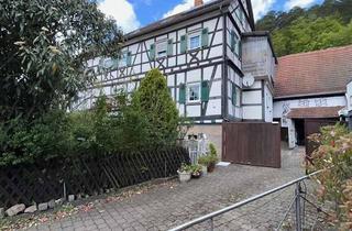 Doppelhaushälfte kaufen in 66999 Hinterweidenthal, Geräumige Doppelhaushälfte mit Nebengebäuden