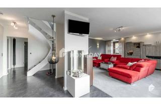 Wohnung kaufen in 21465 Reinbek, Erbbau: Maisonette Wohnung - Designer EBK, Sauna, 2 Balkone und Möglichkeit auf einen Privataufzug