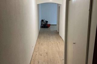 Wohnung mieten in Im Wohnpark 30, 50127 Bergheim, Helle, neu sanierte 3-Zimmer Wohnung mit großem Sonnenbalkon in Bergheim