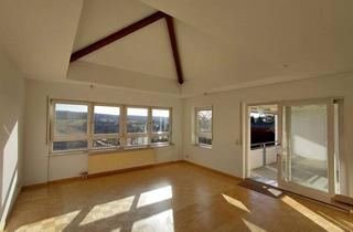 Wohnung mieten in Hintere Weinberge 16, 71111 Waldenbuch, Helle 3-Zimmerwohnung mit Balkon in Waldenbuch-Liebenau, Aussicht ins Aichtal