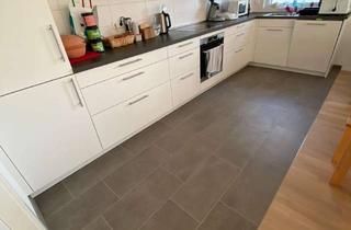 Wohnung mieten in Hans-Sachs-Straße, 74343 Sachsenheim, Moderne 3,5-Zimmer-Neubauwohnung mit Balkon, EBK & TG-Stellplatz in Sachsenheim