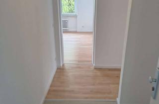 Wohnung mieten in Alfred-Lingg-Straße, 82008 Unterhaching, Erstbezug nach Renovierung: Hochwertige 3-Zi.-Wohnung m. Balkon & EBK, Toplage Unterhaching (S-Bahn)