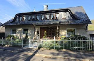 Einfamilienhaus kaufen in 56859 Bullay, Großzügiges Einfamilienhaus, Mehrgenerationenhaus oder Wohnen und Arbeiten in Bullay