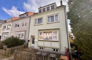 Mehrfamilienhaus kaufen in 28217 Steffensweg, Gepflegtes Mehrfamilienhaus mit 3 Wohneinheiten und solider Mieteinnahme - attraktive Kapitalanlage