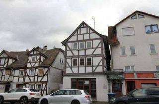 Anlageobjekt in 36110 Schlitz, Denkmalschutzobjekt: Wohn- und Geschäftshaus in Schlitz zu verkaufen