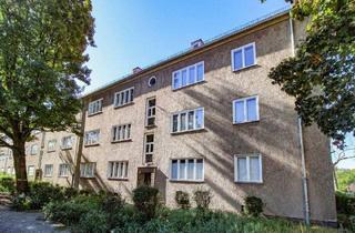 Haus kaufen in 13629 Berlin, Berlin - Bezugsfreie, charmante 4 Zimmerwohnung mit Loggia im denkmalgeschützten Objekt
