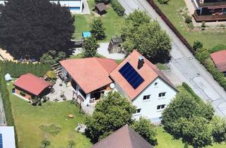 Einfamilienhaus kaufen in 79771 Klettgau, Klettgau - Einfamilienhaus in zentraler Lage von Erzingen mit viel Grundstüc