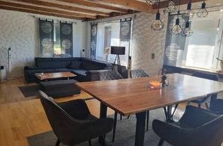 Haus kaufen in 72766 Reutlingen, Reutlingen / Mittelstadt - Modernes 2-FH in Reutlingen mit großem Grundstück, Winterbalkon, 2 Garagen & Vermietungspotenzial