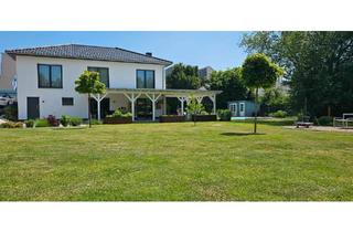Villa kaufen in 99326 Stadtilm, Stadtilm - Exklusive Stadtvilla mit Pool und großem Garten