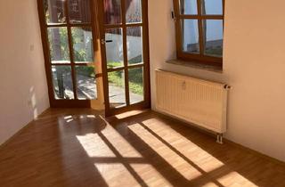 Wohnung kaufen in 92444 Rötz, Rötz - Helle Sonnige 2-Zimmer-Wohnung mit Stellplatz in Hillstett Rötz