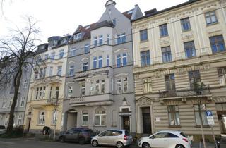 Wohnung kaufen in 40479 Pempelfort, Stilvolle Altbauwohnung mit Charakter in zentraler Lage in Düsseldorf
