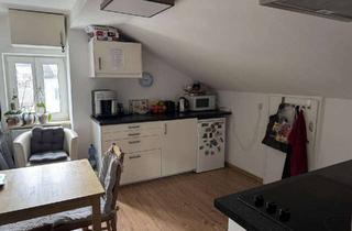 Wohnung kaufen in 82467 Garmisch-Partenkirchen, Sie suchen die perfekte Kapitalanlage? Gemütl. 2,5 Zi. DG-Whg mit Wohnküche