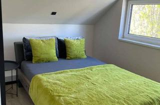 Wohnung mieten in Steinberger Straße, 36088 Hünfeld, Helle 2-Zimmer Dachgeschosswohnung Hünfeld; Firmenanfragen erwünscht
