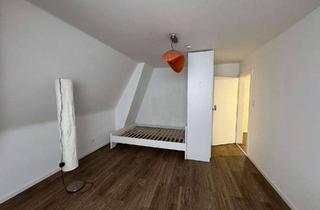 Wohnung mieten in 30171 Südstadt, Helle 4-Zimmer Dachgeschosswohnung ideal für WGs