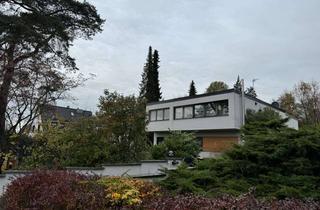 Wohnung mieten in Ahornweg 71, 51503 Rösrath, Modernisierte Wohnung mit vier Zimmern und Balkon in Rösrath