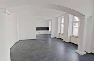 Wohnung mieten in Collenbuschstraße 28, 42277 Wuppertal, Modernisierte 5-Zimmer-Altbauwohnung mit BALKON und großer Wohnfläche in Wuppertal