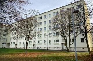 Wohnung mieten in Am Stadion 24, 07629 Hermsdorf, Bald zu haben. Wir sanieren für Sie.
