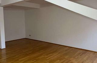 Wohnung mieten in Markstr., 36037 Fulda, Wohnen im Zentrum von Fulda! Gut geschnittene, geräumige 1-Zimmer-Dachgeschosswohnung zu vermieten