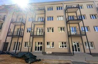 Wohnung mieten in Lange Straße 22, 04103 Zentrum-Ost, 2 Zimmer | Balkon | sanierter Altbau – Wohnen im Zentrum-Ost