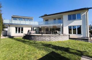 Villa kaufen in 61350 Bad Homburg, Große Villa mit zwei Wintergärtenund beheiztem Außenpool