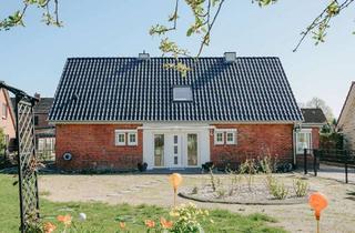Einfamilienhaus kaufen in Ziethener Straße 59, 23909 Ratzeburg, Ratzeburg: Hier passt das ganze Leben rein – saniertes Einfamilienhaus mit Garten zu kaufen!