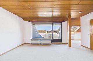 Wohnung kaufen in 63303 Dreieich, Charmante Dachgeschosswohnung mit Terrasse & Garage mit Potenzial in Dreieichenhain