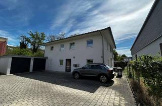 Wohnung kaufen in 79415 Bad Bellingen, Großzügige 4‑Zimmer‑Eigentumswohnung im Obergeschoss mit zwei Balkonen, Garage, Stellplatz & Dachbo