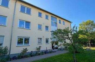 Wohnung kaufen in 56073 Rauental, Großzügige Dachgeschosswohnung mit Garage in attraktiver Lage von Koblenz