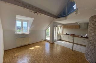 Wohnung mieten in 88213 Ravensburg, Charmant geschnittene 2,5-Zimmer-Maisonette-Wohnung mit Balkon in Ravensburg-Oberzell