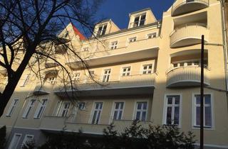 Wohnung mieten in Alt-Friedrichsfelde 126, 10315 Friedrichsfelde, Exklusives 4-Zimmer Dachgeschosswohnung mit Balkon in Berlin-Lichtenber - WG geeignet!