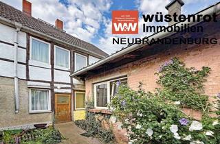 Haus kaufen in 17087 Altentreptow, VIEL PLATZ FÜR DIE FAMILIE: STADTHAUS MIT SECHS ZIMMERN, URIGEM INNENHOF UND MASSIVEM NEBENGEBÄUDE