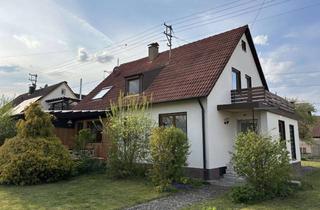 Einfamilienhaus kaufen in Am Sportplatz 11, 86405 Meitingen, Solides Einfamilienhaus mit Garage