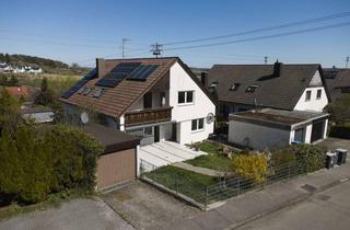 Einfamilienhaus kaufen in 71263 Weil der Stadt, Freistehendes Einfamilienhaus mit zwei Wohneinheiten, Garagen und großem Garten