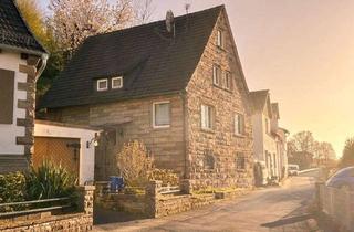 Einfamilienhaus kaufen in 34474 Diemelstadt, Projekt für Profis: Freistehendes Einfamilienhaus mit Potenzial in Diemelstadt-Wrexen!