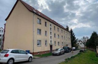 Wohnung kaufen in 09337 Hohenstein-Ernstthal, Hohenstein-Ernstthal - 4 Zimmer Dachgeschosswohnung zu verkaufen