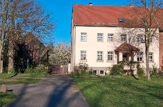 Bauernhaus kaufen in 39638 Gardelegen, Gardelegen - Idyllischer Vierseitenhof mit Gartenland und Wiese