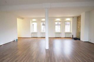 Loft kaufen in 90429 Nürnberg, Nürnberg - Großzügige, ausgefallene und loftartige 4-Zimmer mit Einbauküche und Balkon in zentrumsnaher Lage in 90429 Nürnberg