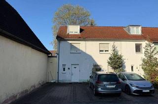 Reihenhaus kaufen in 90451 Nürnberg, Nürnberg - Familienfreundliches Reihenhaus mit Garten, viel Licht und durchdachter Raumaufteilung