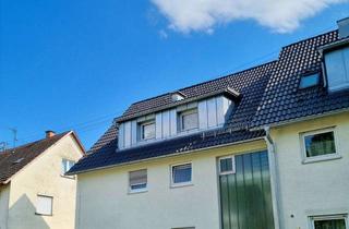 Wohnung kaufen in 70794 Filderstadt, Gemütliche 3,5 Zimmer-Dachgeschosswohnung nahe Ortskern von Filderstadt-Bernhausen