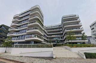 Wohnung kaufen in Stralauer Allee 13, 10245 Friedrichshain, Sehr gepflegte Hochparterrewohnung mit Einbauküche – sofort bezugsfrei