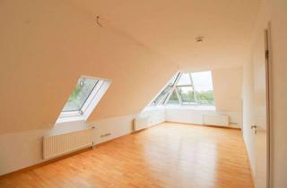Wohnung kaufen in 16540 Hohen Neuendorf, Bezugsfrei! Großzügige Maisonettewohnung mit Balkon + Stellplatz in Hohen Neuendorf