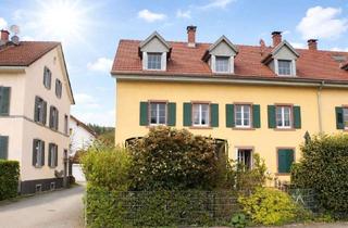 Wohnung kaufen in 79689 Maulburg, Großzügige 5-Zimmer-Dachgeschosswohnung in einem denkmalgeschützten Wohnensemble in Maulburg