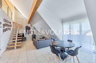 Wohnung kaufen in 67105 Schifferstadt, Maisonette-Traum mit Kamin und Galerie – Offenes Wohnen mit elegantem Flair!